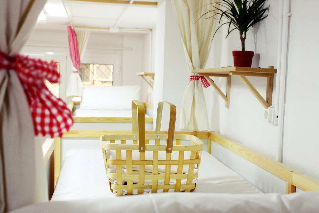 Picnic Dreams Boutique Hostel Малага Екстериор снимка