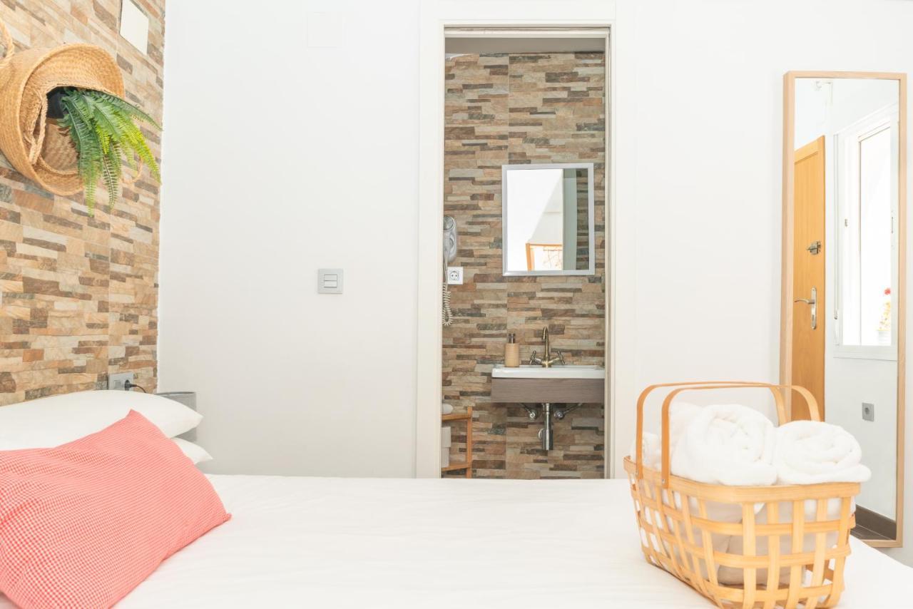 Picnic Dreams Boutique Hostel Малага Екстериор снимка