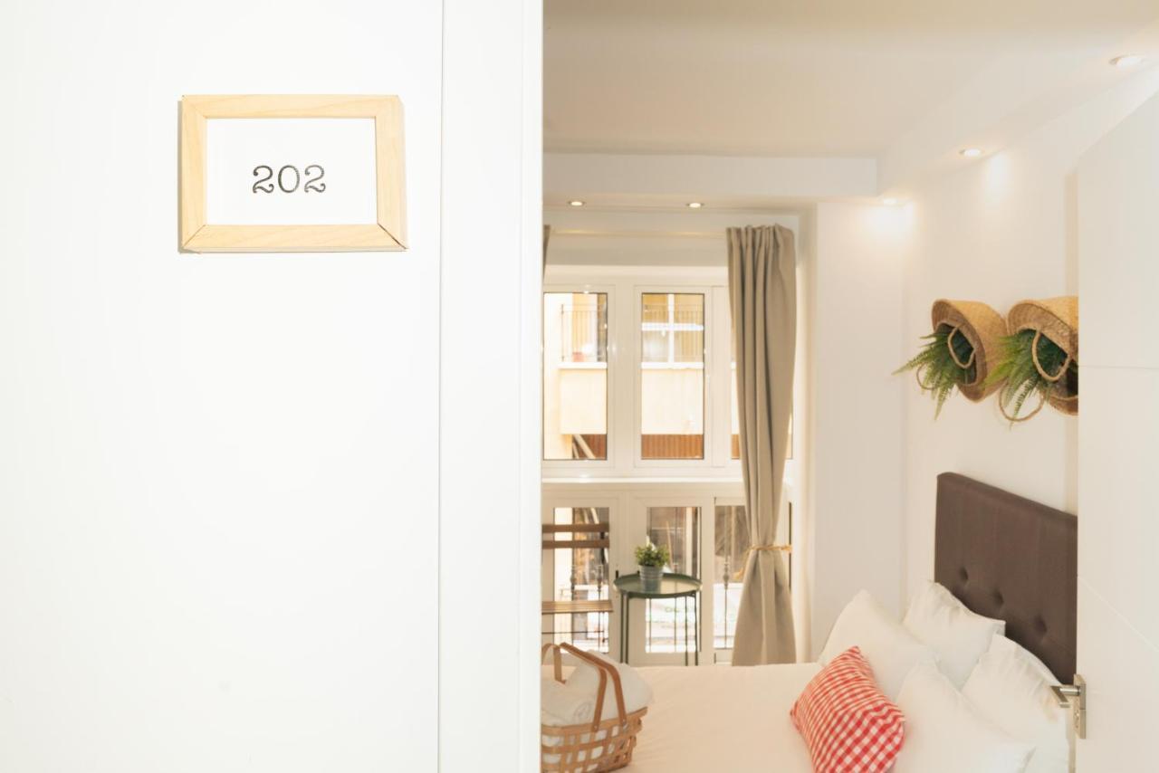 Picnic Dreams Boutique Hostel Малага Екстериор снимка